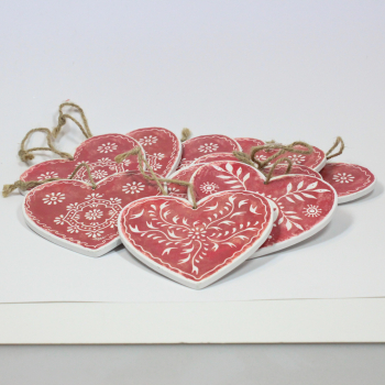 Holzherzen-altrot-weiß-10cm-10er-Set-zum-haengen