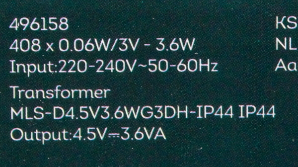 daten-led-baumbeleuchtung-punkte-an-gruenen-draehten-408-lichter-farbton-warm-weiss