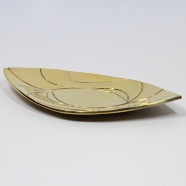 kerzenteller-blattform-messing-goldfarben-21x11cm