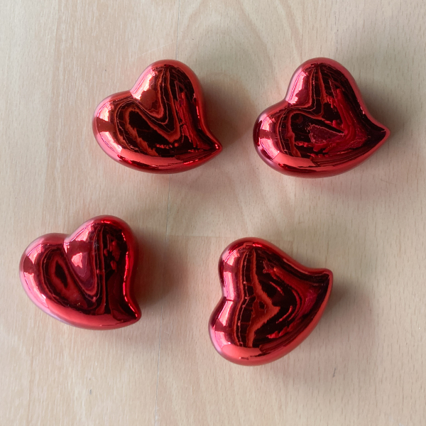 kunststoff-herz-rot-gläenzend-4er-Set-6cm