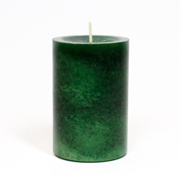 durchgefaerbte-stumpenkerze-jaegergruen-90x60mm
