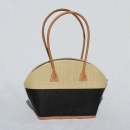 bast-handtasche-gerundet-bako-natur-schwarz-und-stoffauskleidung