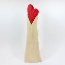 skulptur-aus-alter-eiche-mit-rotem-herz-42x13cm-850gr-schwer